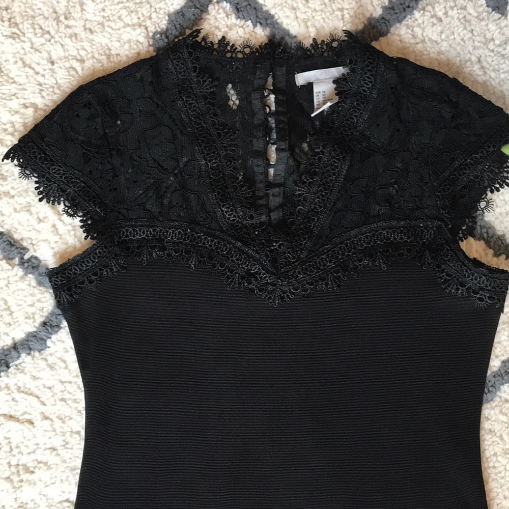 H&M partial lace top
